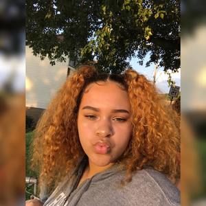 Meet your Posher, Vanessa